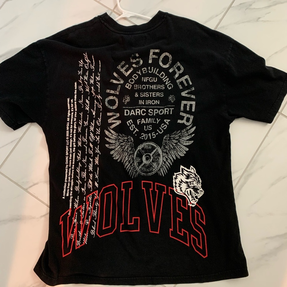 Darc sport Black Wolves Graphic T-Shirt